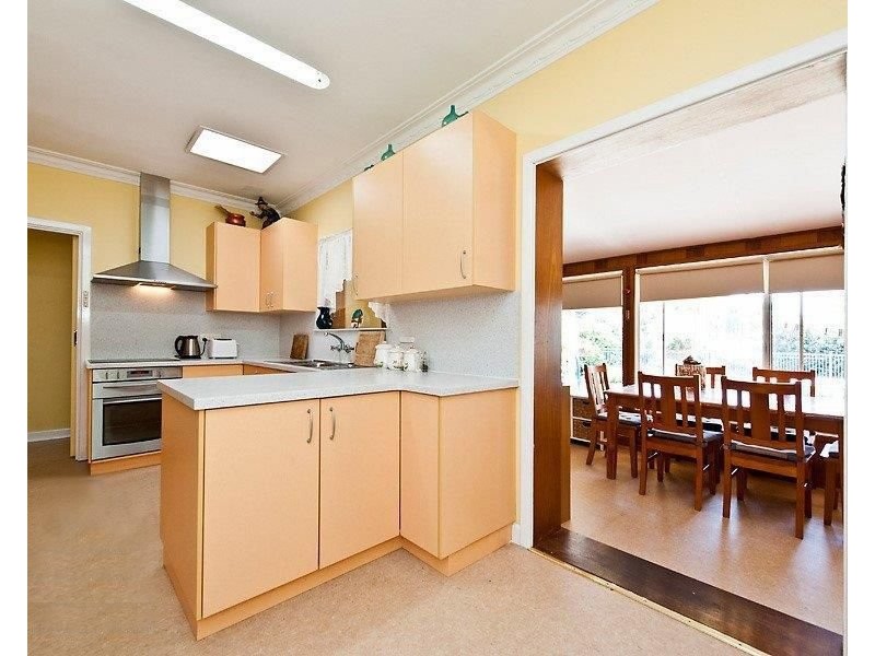 8 Wilpon Street, Beckenham WA 6107