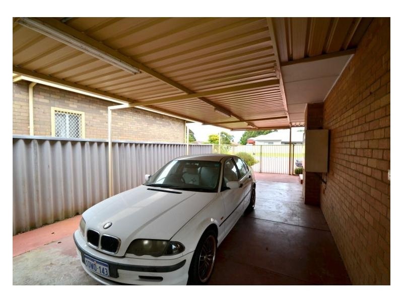 8 Wilpon Street, Beckenham WA 6107