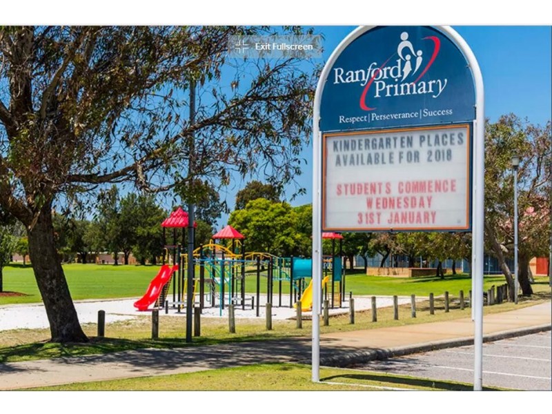40 Kinsale Parkway, Canning Vale WA 6155