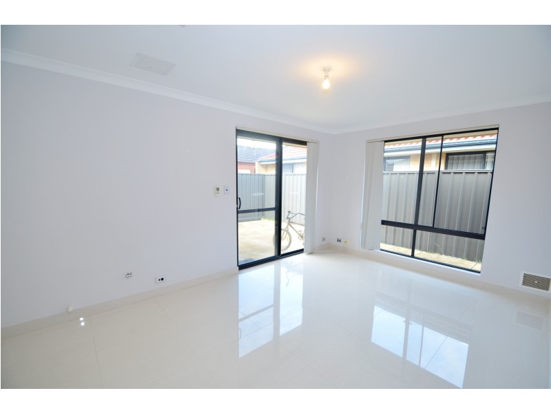 31 Corsican Way, Canning Vale WA 6155