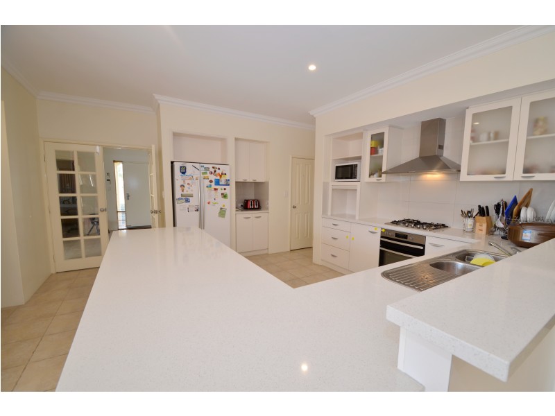 82 Ashmore Avenue, Canning Vale WA 6155
