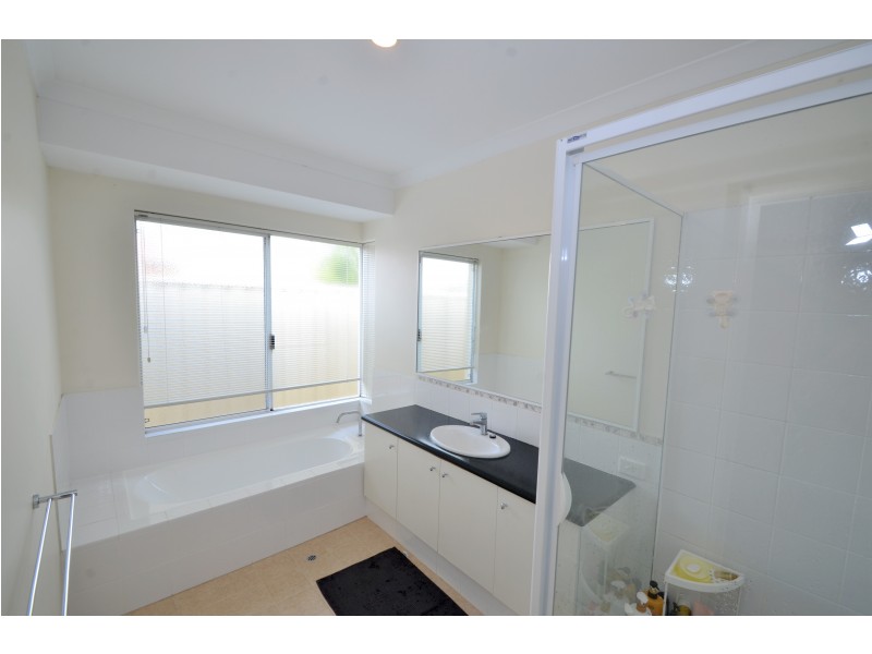 82 Ashmore Avenue, Canning Vale WA 6155
