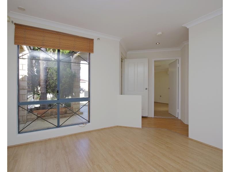 21 Brushbox Way, Huntingdale WA 6110