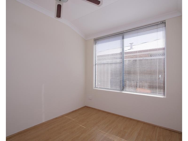 21 Brushbox Way, Huntingdale WA 6110