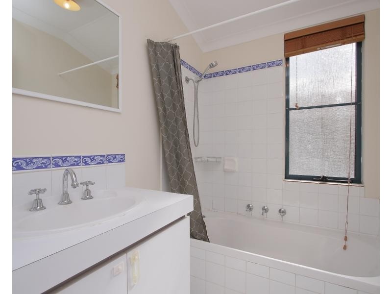 21 Brushbox Way, Huntingdale WA 6110