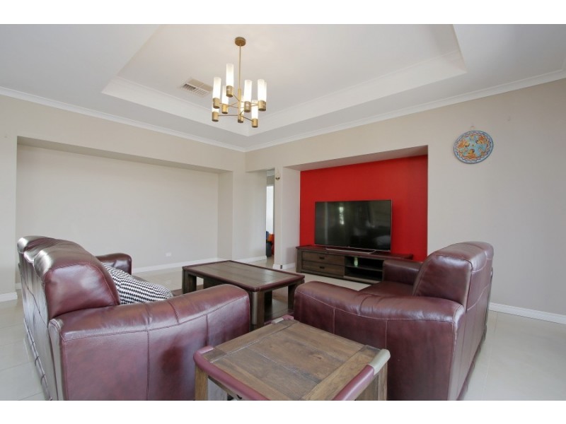 32 Shelduck Bend, Harrisdale WA 6112