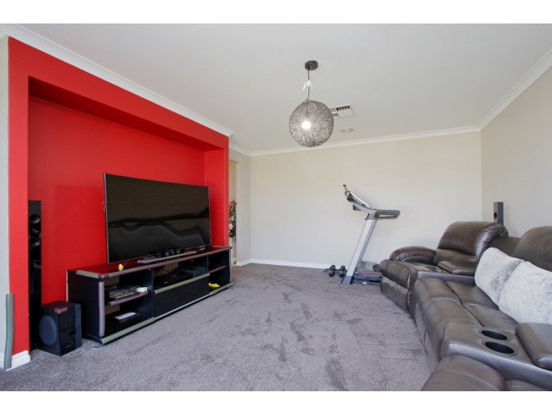 32 Shelduck Bend, Harrisdale WA 6112