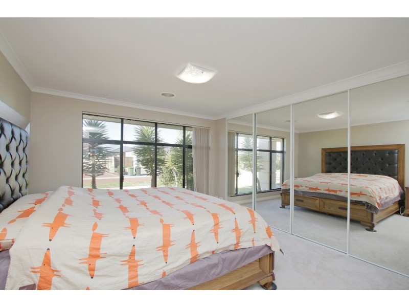 32 Shelduck Bend, Harrisdale WA 6112