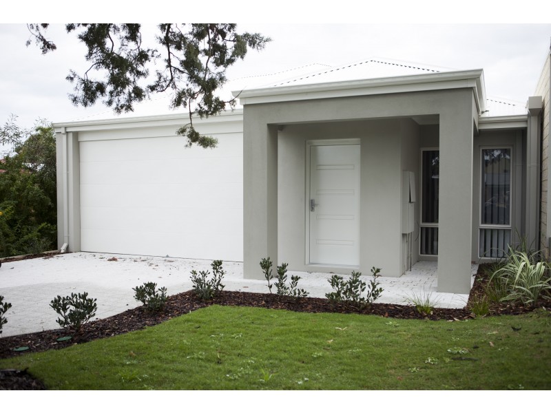 13 Stone Court, Kardinya WA 6163