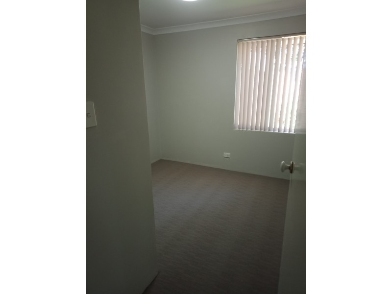 23/2 Glennis Close, Gosnells WA 6110