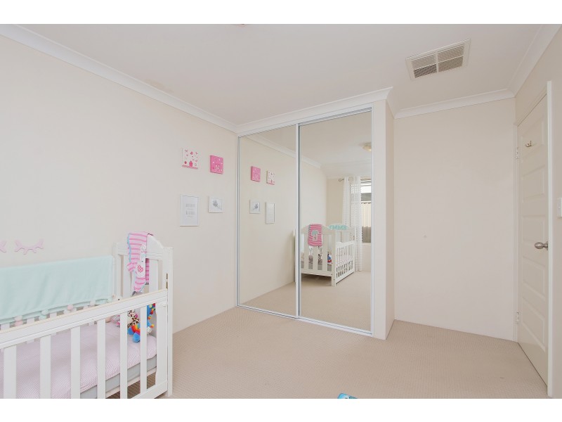 17 Brunonia Terrace, Harrisdale WA 6112