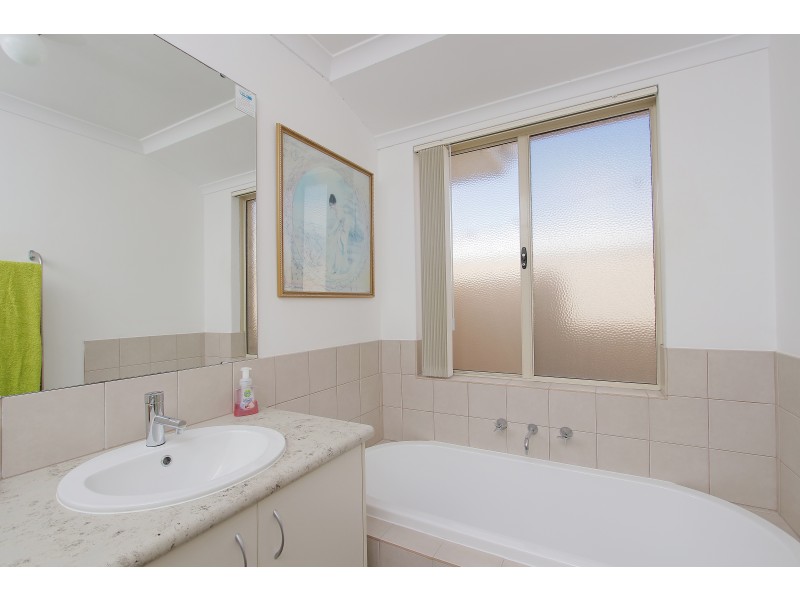 17 Brunonia Terrace, Harrisdale WA 6112