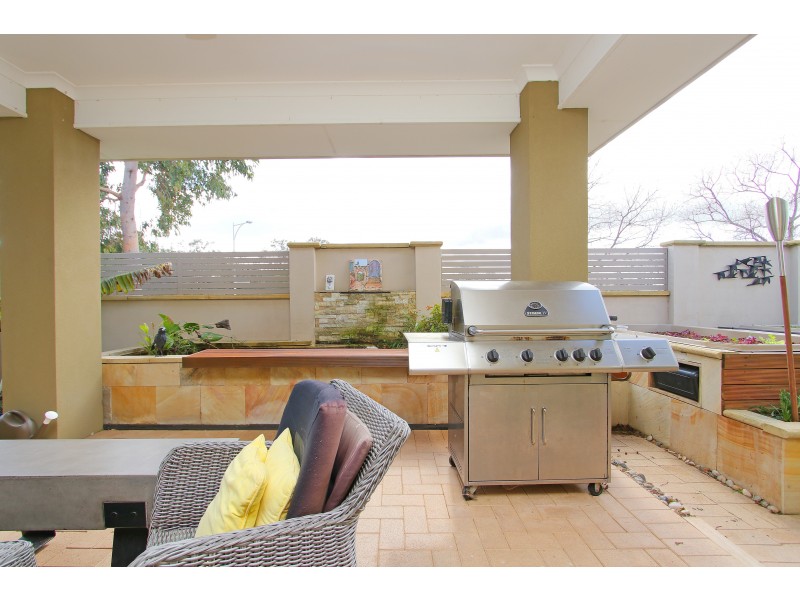 17 Brunonia Terrace, Harrisdale WA 6112