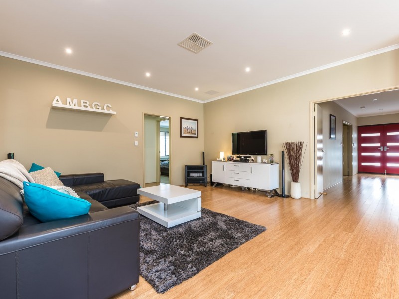 49 Walkingdale Promenade, Southern River WA 6110