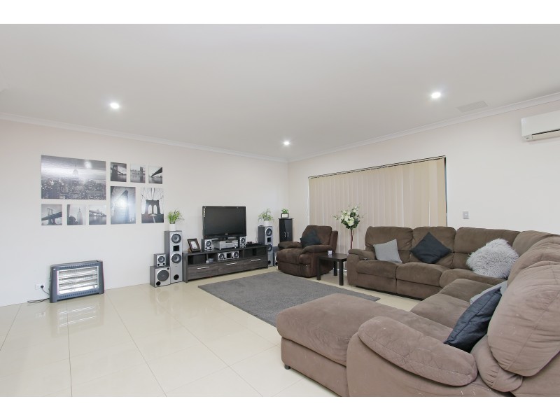 31 Whitehorse Drive, Harrisdale WA 6112