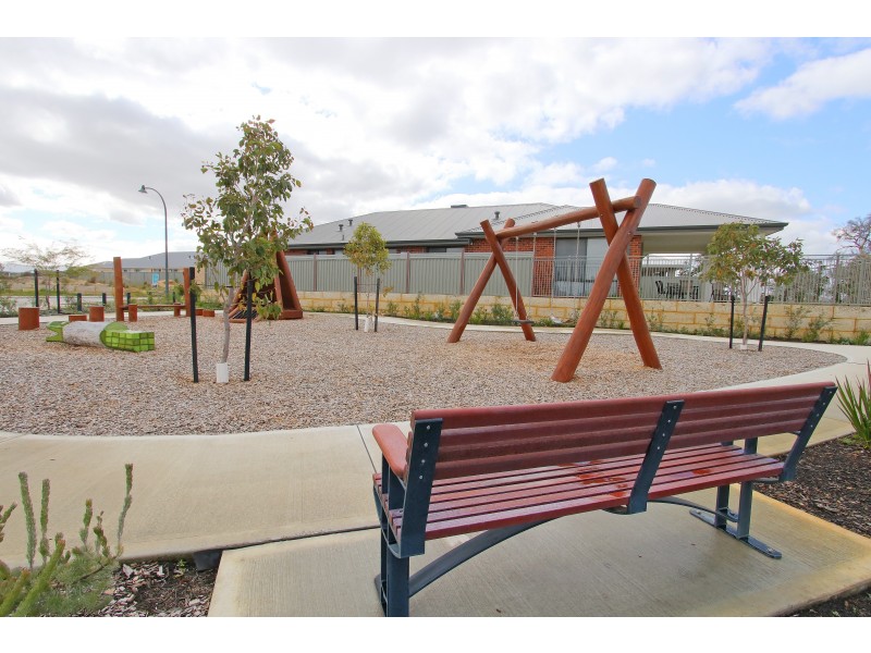 9 Worcester Bend, Piara Waters WA 6112