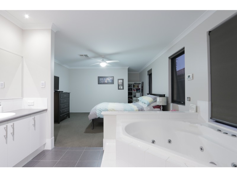 20 Falkner Road, Harrisdale WA 6112