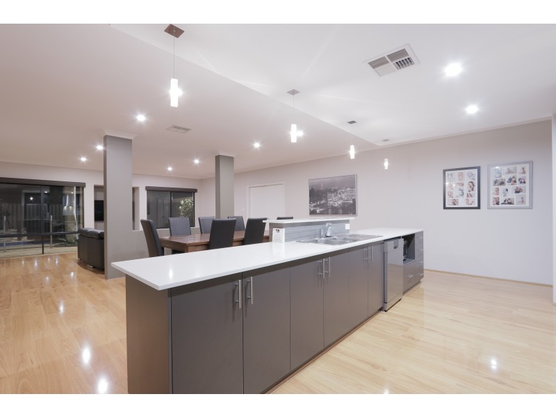 20 Falkner Road, Harrisdale WA 6112