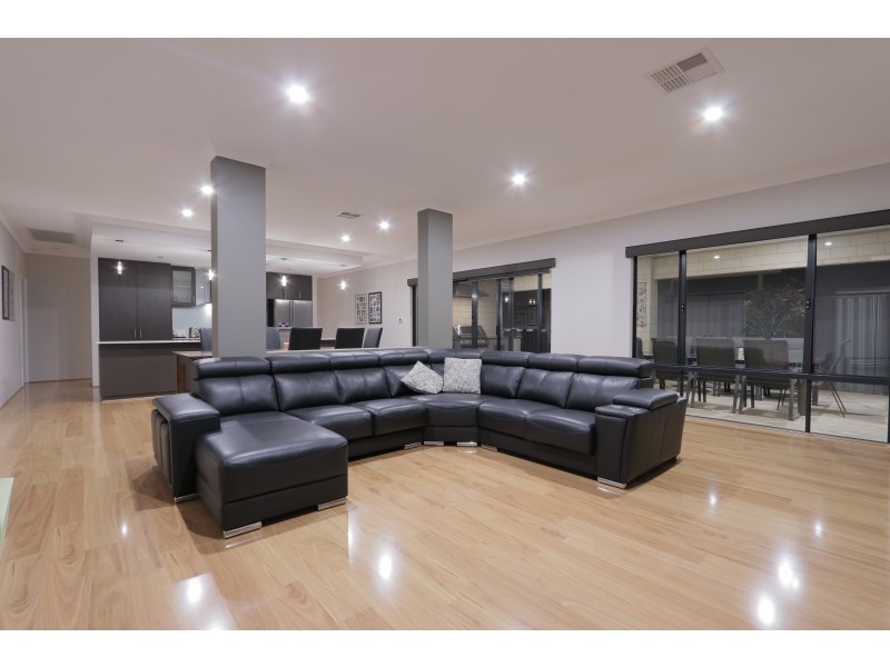 20 Falkner Road, Harrisdale WA 6112