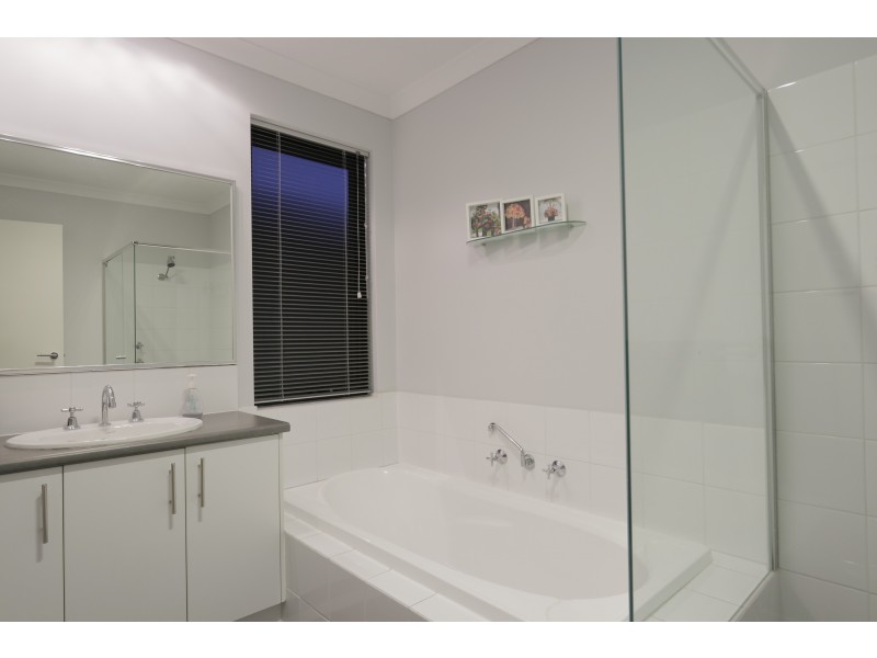 20 Falkner Road, Harrisdale WA 6112