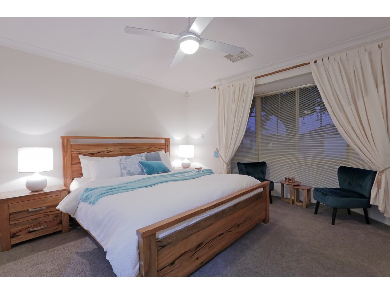 42 Bremner Circle, Canning Vale WA 6155