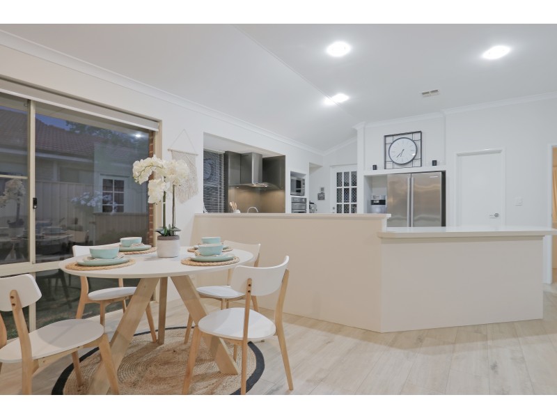 42 Bremner Circle, Canning Vale WA 6155