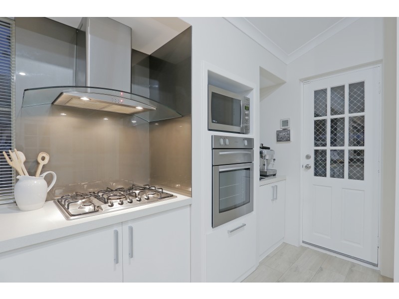 42 Bremner Circle, Canning Vale WA 6155