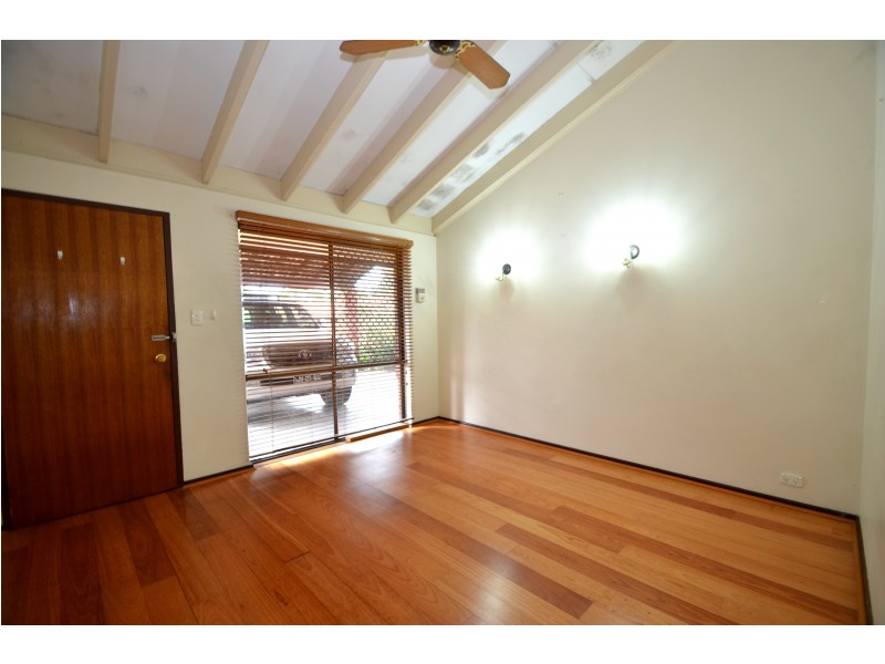 10/7 Menzies Place, Thornlie WA 6108