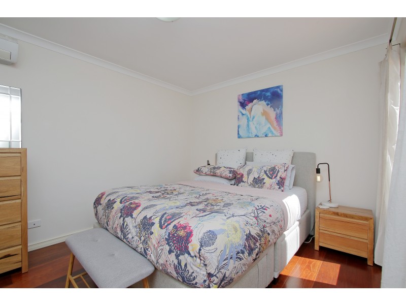 2/194 Boardman Road, Canning Vale WA 6155