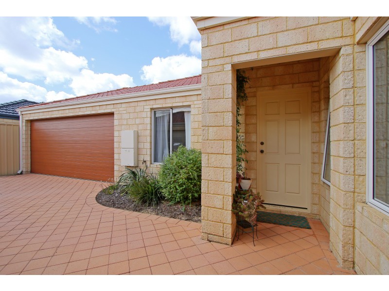 2/194 Boardman Road, Canning Vale WA 6155