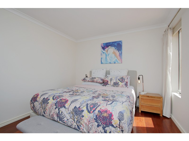 2/194 Boardman Road, Canning Vale WA 6155