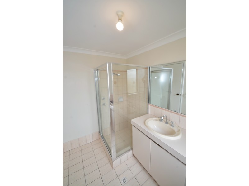 36 Pioneer Drive, Thornlie WA 6108