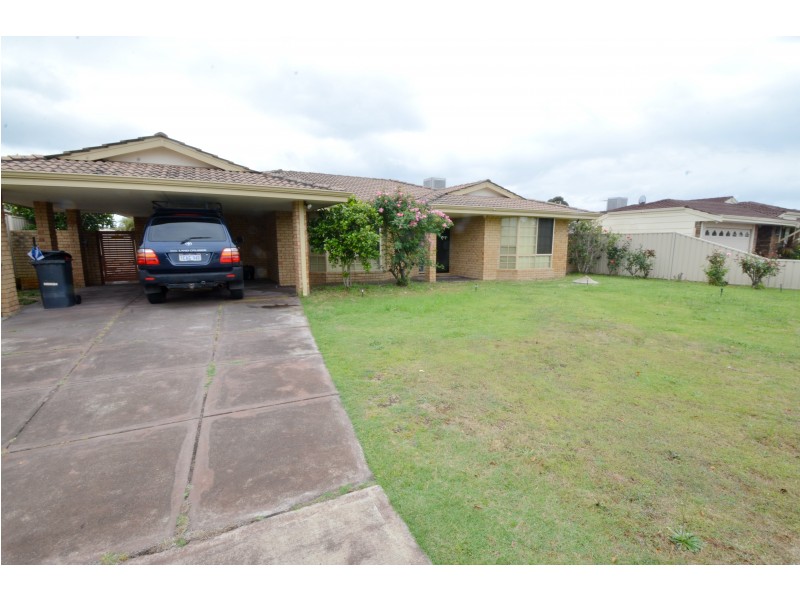 36 Pioneer Drive, Thornlie WA 6108