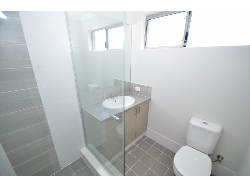 11 Aquila Loop, Piara Waters WA 6112