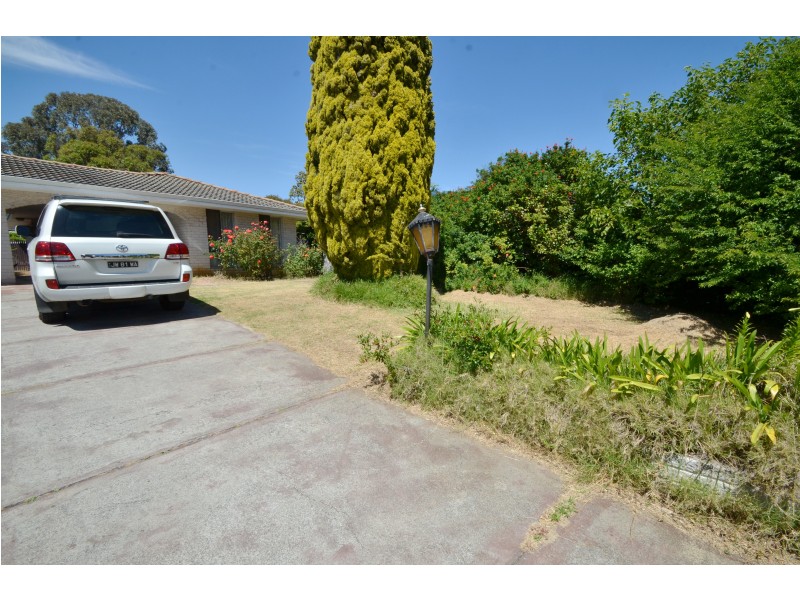 467A Riverton Drive East, Riverton WA 6148