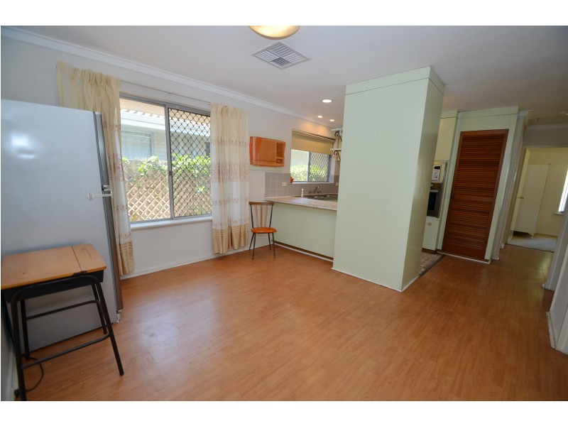 467A Riverton Drive East, Riverton WA 6148