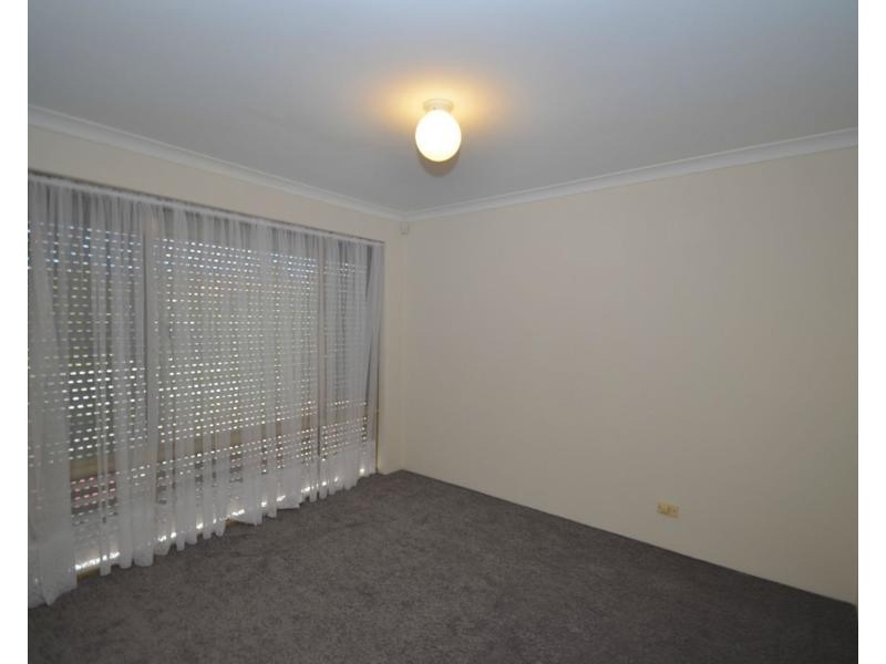 9 Mulline Court, Maddington WA 6109