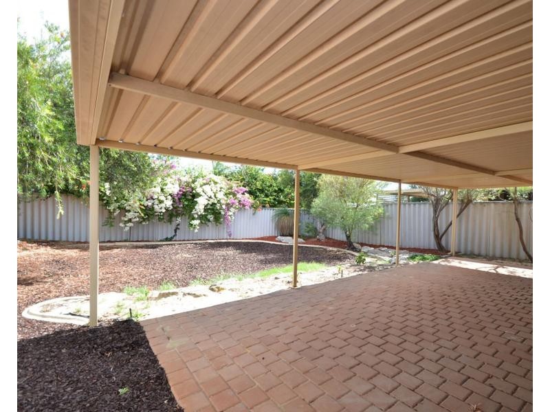 9 Mulline Court, Maddington WA 6109
