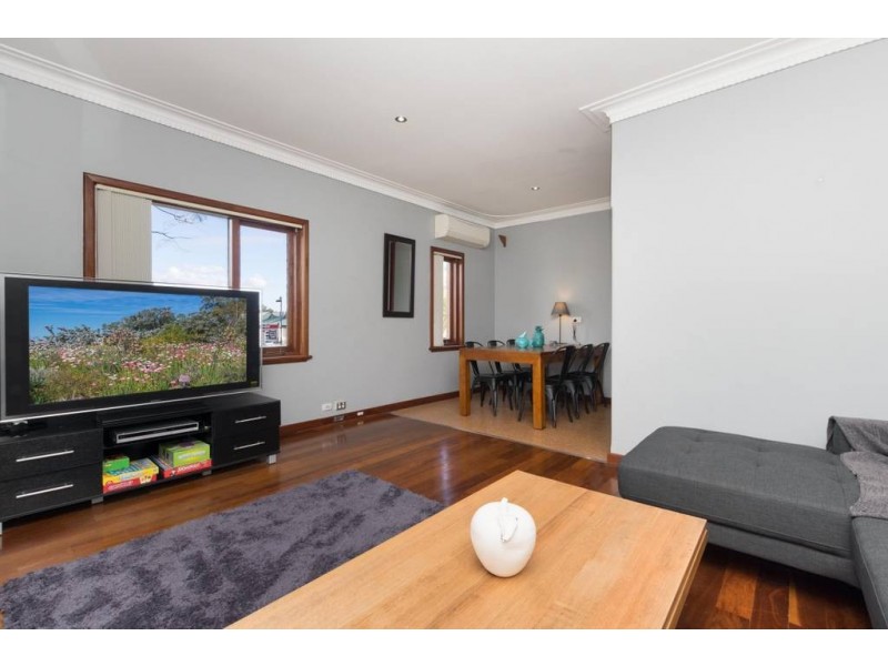 81 Edgecumbe Street, Como WA 6152