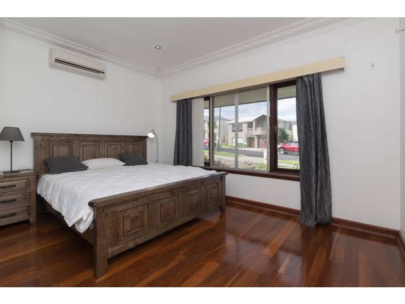 81 Edgecumbe Street, Como WA 6152