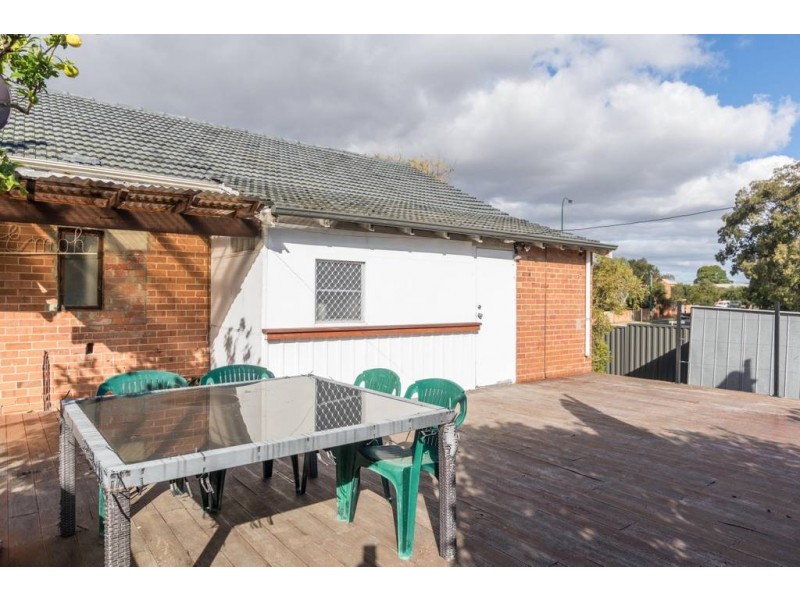 81 Edgecumbe Street, Como WA 6152