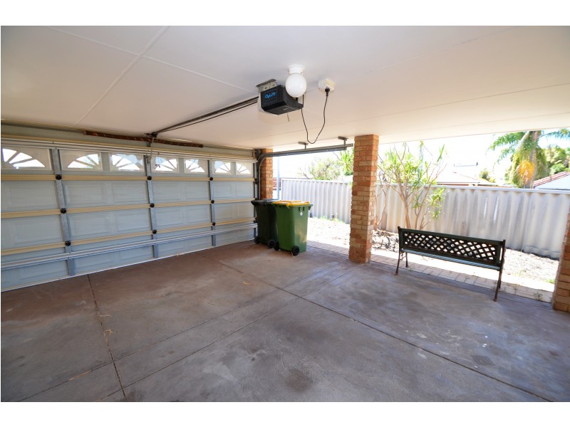 2 Wedge Place, Bentley WA 6102