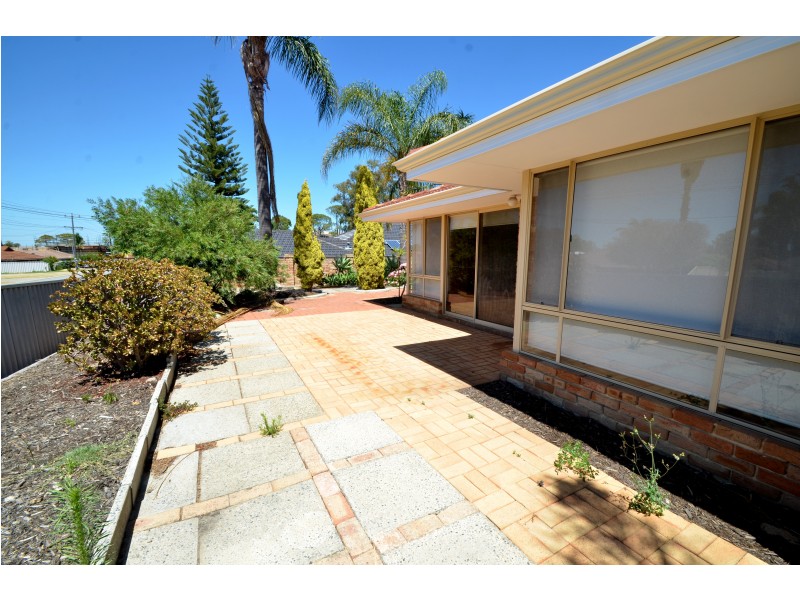 2 Wedge Place, Bentley WA 6102