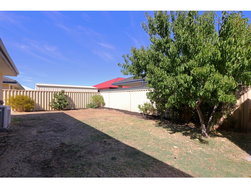 20 Greenshank Road, Harrisdale WA 6112