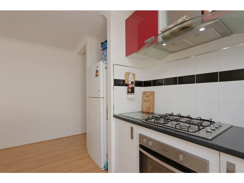 14 Padua Road, Piara Waters WA 6112