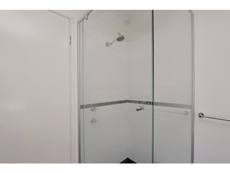 14 Padua Road, Piara Waters WA 6112