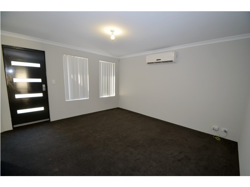 55 Southampton Drive, Piara Waters WA 6112