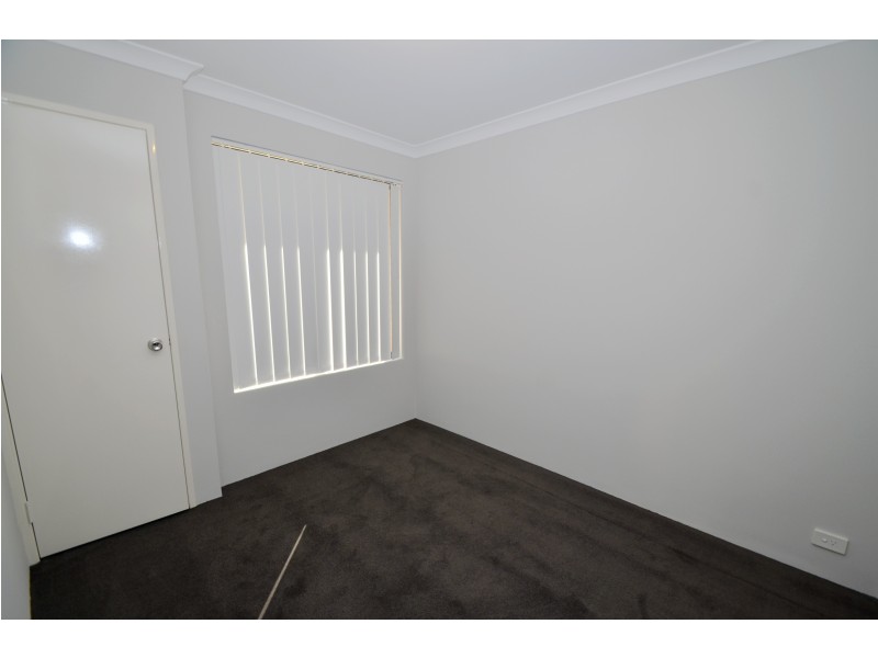 55 Southampton Drive, Piara Waters WA 6112