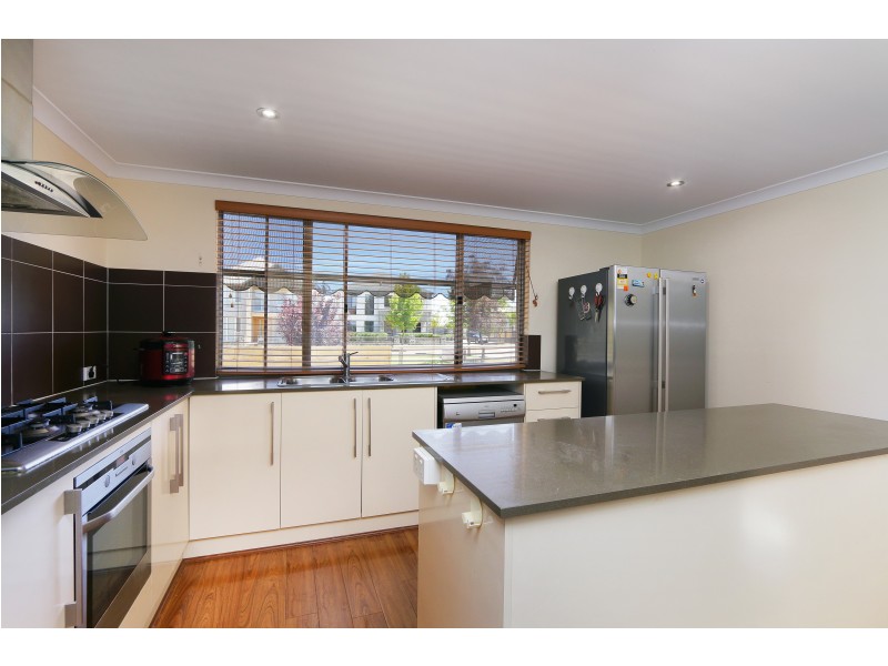 19 Fulbrooke Loop, Canning Vale WA 6155