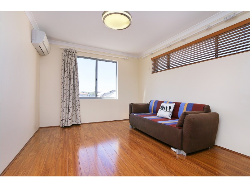 19 Fulbrooke Loop, Canning Vale WA 6155